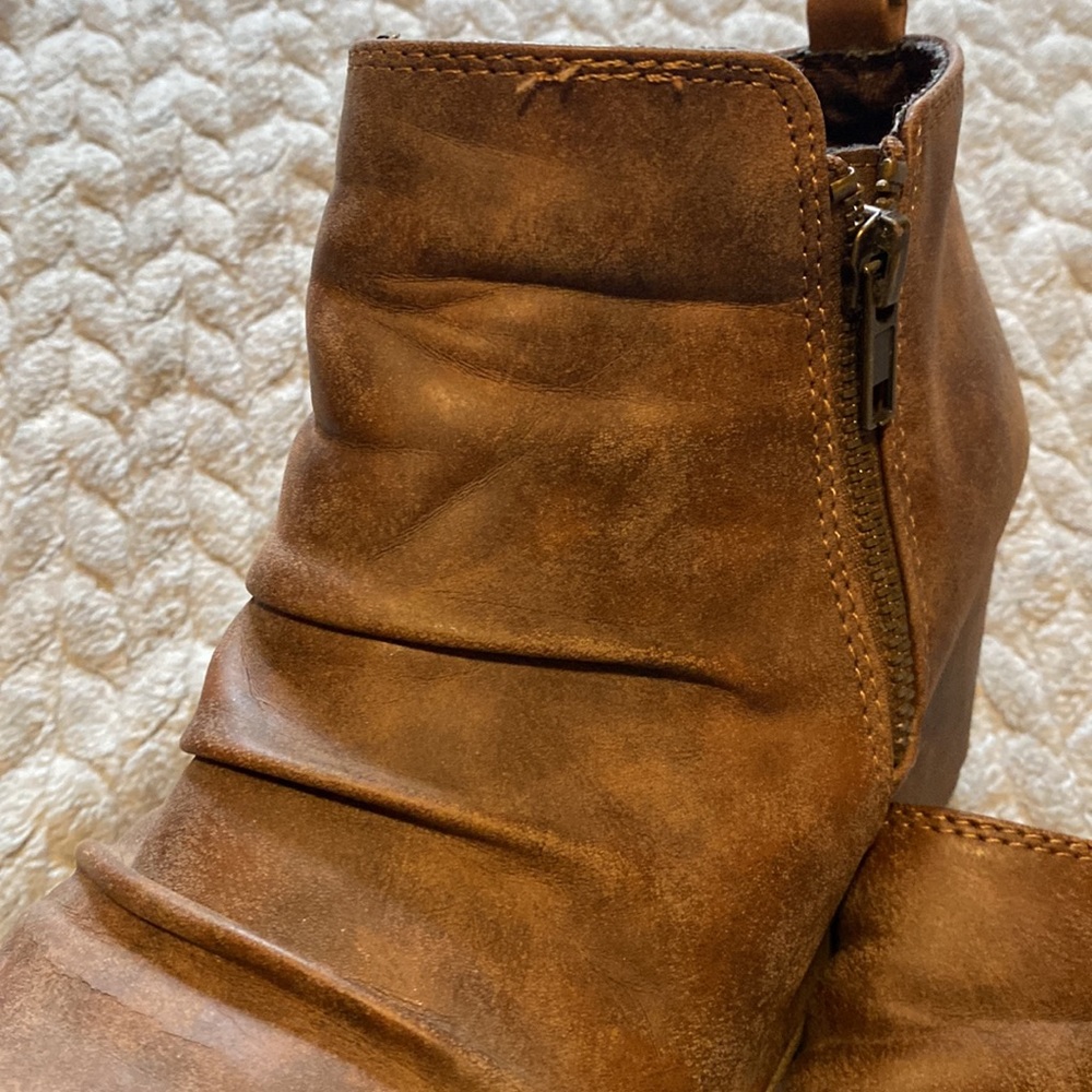 MAURICES. Women’s shoes. - Picture 2 of 7